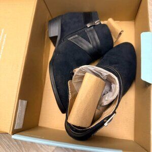 LifeStride Ally Womens US 6 M Bootie Black Micro Suede Side Zip Ankle Boots